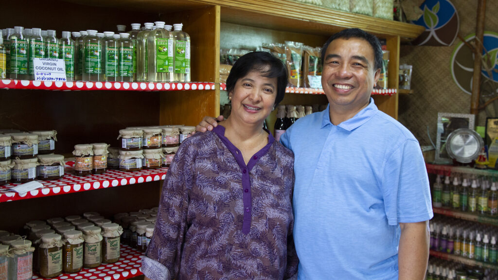 Two smiling business owners in the Philippines